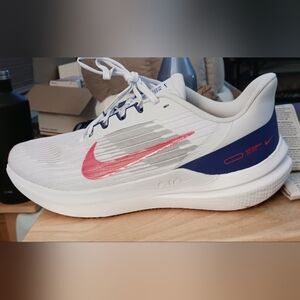 👟 NWOT NIKE Air Winflo 9